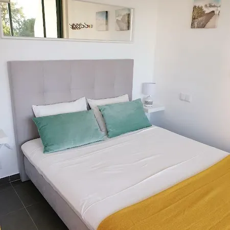 Marina Aquamar 103 アパート *